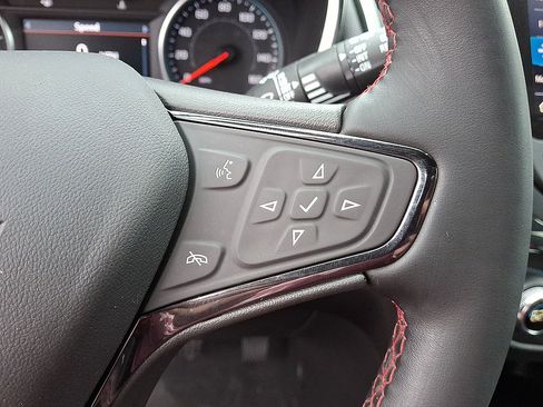 Certified 2024 Chevrolet Equinox RS w/ RS Leather Package AWD/4WD image 18