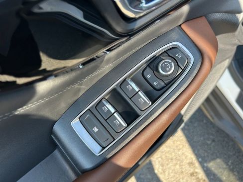 Used 2025 Subaru Outback Touring XT w/ Popular Package #2 image 23