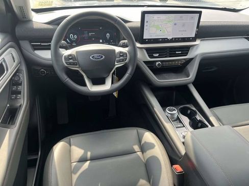 New 2026 Ford Explorer Active w/ Active Comfort Package AWD/4WD image 10