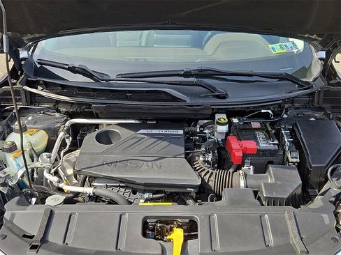 Certified 2022 Nissan Rogue SV image 29