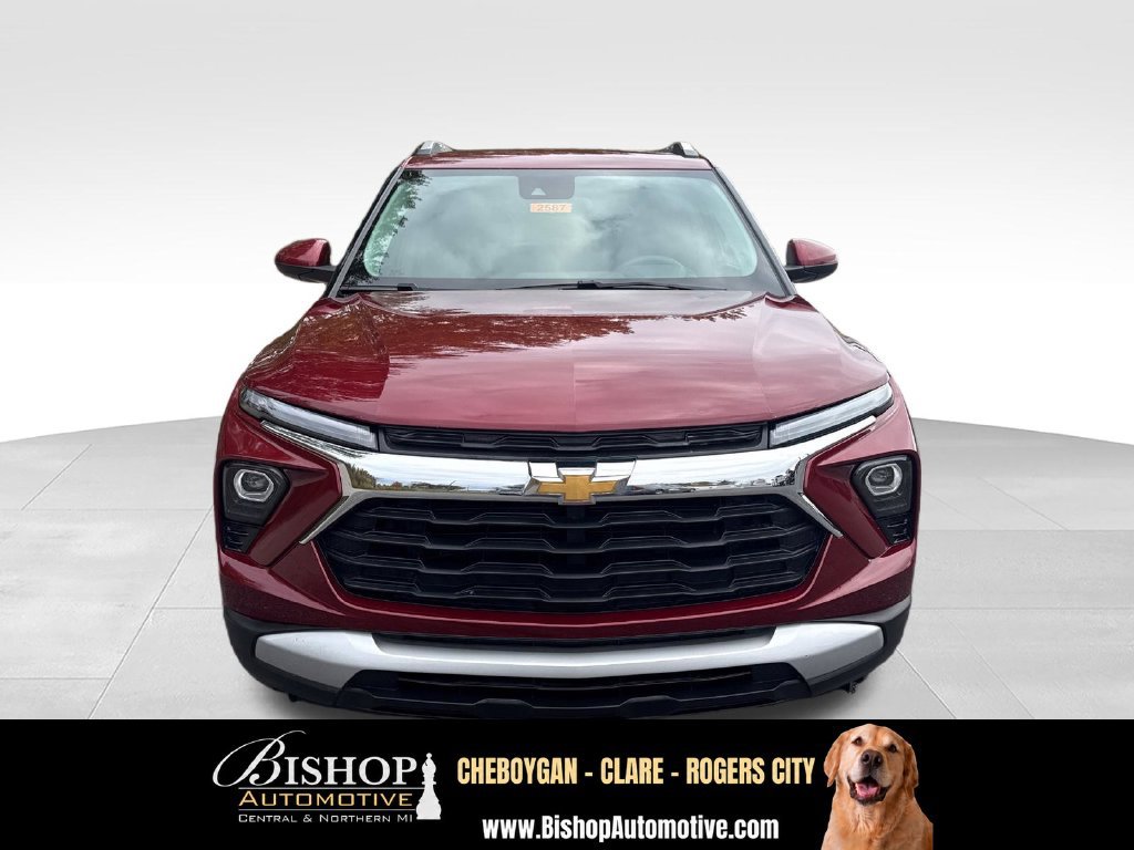 Used 2025 Chevrolet TrailBlazer LT AWD/4WD image 14