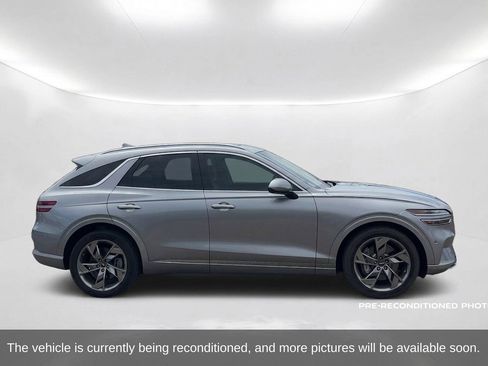 Used 2025 Genesis Electrified GV70 AWD/4WD image 4