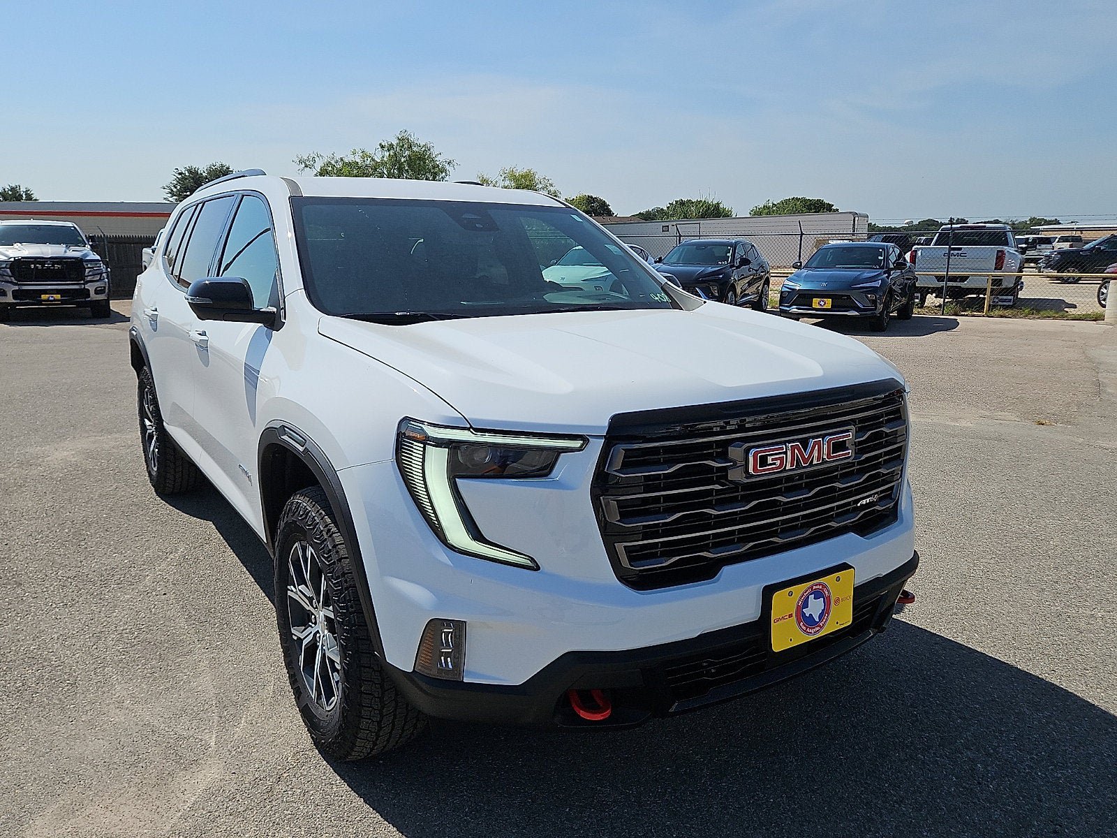 New 2026 GMC Acadia AT4 w/ LPO, Floor Liner Package AWD/4WD image 7
