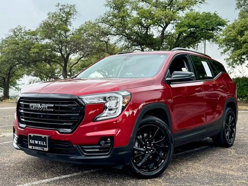 Certified 2023 GMC Terrain SLT w/ Tech Package FWD image 1