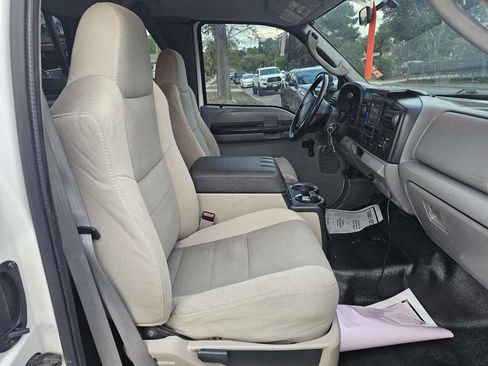 Used 2007 Ford F250 XL image 16