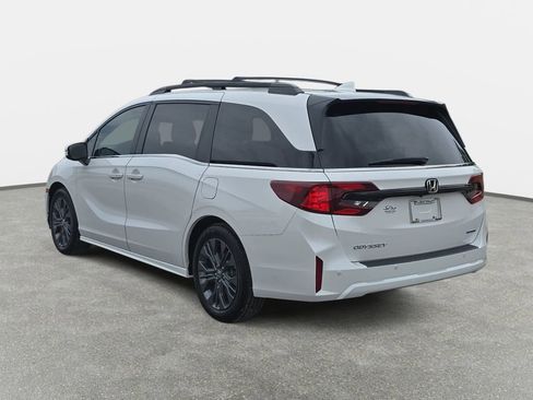Used 2025 Honda Odyssey Touring image 7