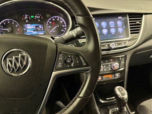 Used 2018 Buick Encore Sport Touring image 15