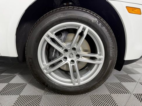 New 2026 Porsche Macan image 19