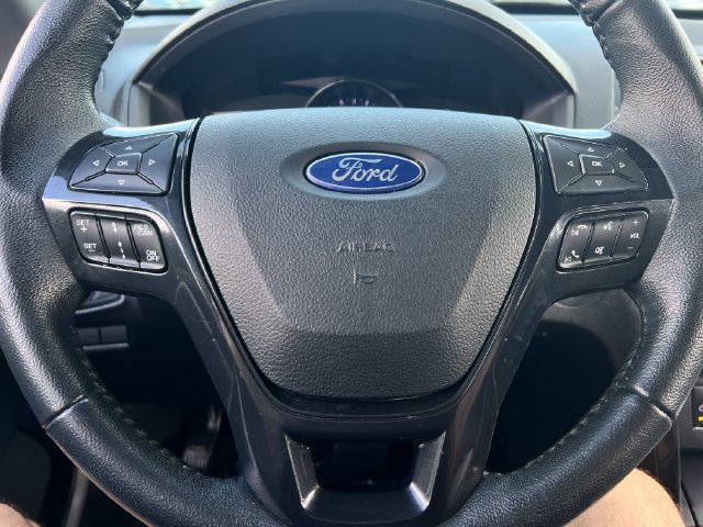 Used 2018 Ford Explorer XLT w/ Equipment Group 202A AWD/4WD image 18