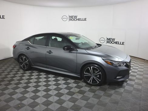 Used 2023 Nissan Sentra SR FWD image 4