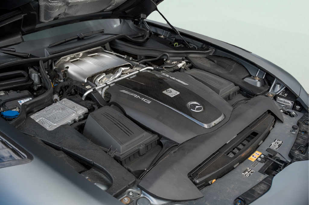 Used 2020 Mercedes-Benz AMG GT R image 28