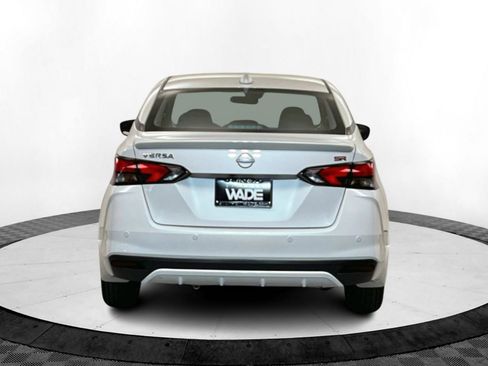 New 2025 Nissan Versa SR w/ Trunk Package image 4