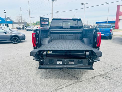Used 2024 GMC Sierra 2500 Denali Ultimate w/ Max Trailering Package AWD/4WD image 11