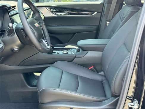 New 2025 Cadillac XT6 Premium Luxury w/ Technology Package image 7