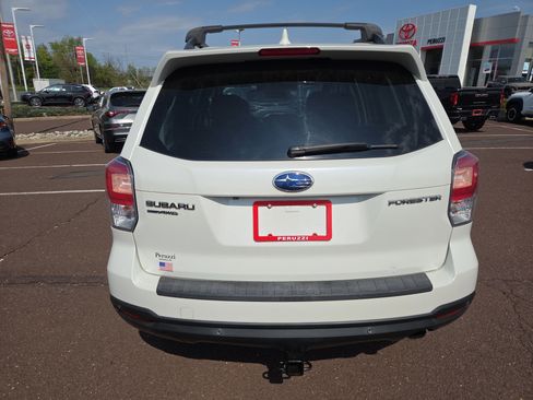 Used 2018 Subaru Forester 2.5i Touring AWD/4WD image 4