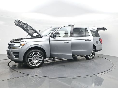 Used 2023 Ford Expedition Max Limited image 39