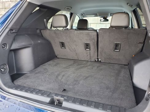 Used 2023 Chevrolet Equinox Premier image 46