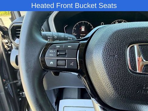Used 2025 Honda Pilot Touring image 17
