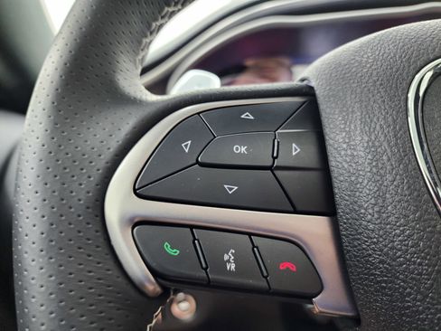 Used 2018 Dodge Challenger SRT Hellcat image 16