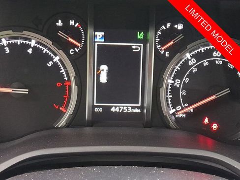 Used 2021 Toyota 4Runner Limited AWD/4WD image 21