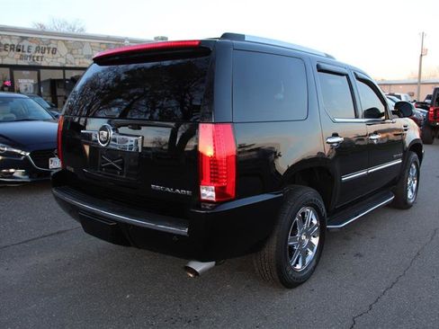Used 2008 Cadillac Escalade AWD image 7