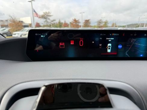 New 2025 Ford Expedition Platinum w/ Stealth Performance Package image 15