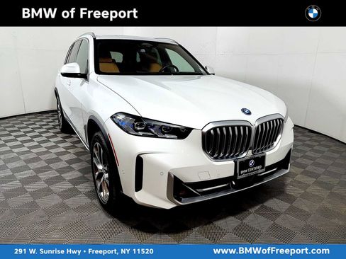 Certified 2024 BMW X5 xDrive50e w/ Premium Package image 1
