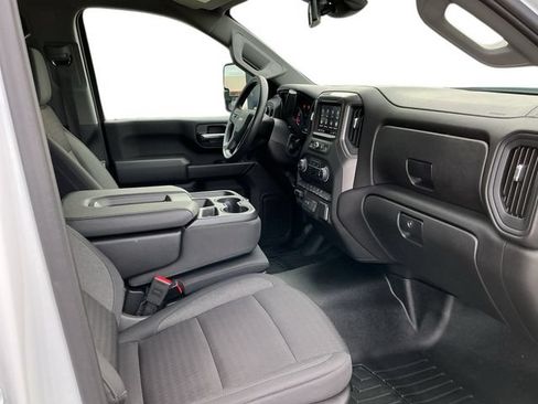 Used 2024 Chevrolet Silverado 2500 Custom w/ Custom Convenience Package AWD/4WD image 15
