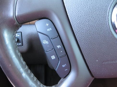 Used 2016 Buick Enclave Leather FWD image 11