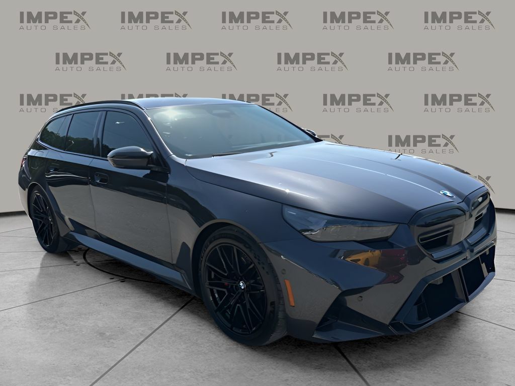 Used 2025 BMW M5 Touring AWD/4WD image 7