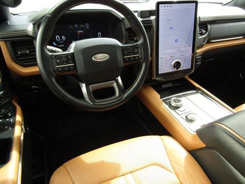 Certified 2023 Ford Expedition Max Platinum AWD/4WD image 2