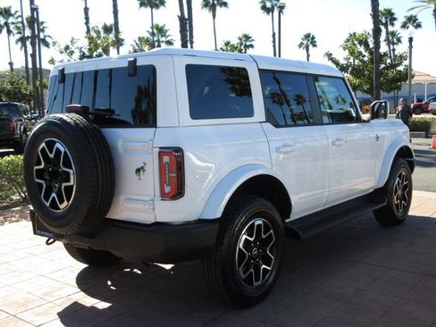 Certified 2025 Ford Bronco Outer Banks image 4