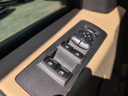 Used 2015 Ford F150 Lariat image 25