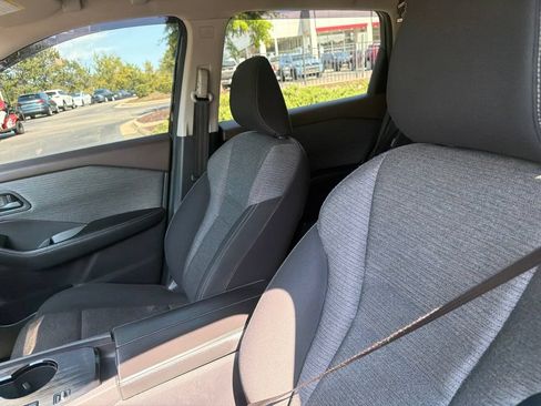 Used 2021 Nissan Rogue S FWD image 9