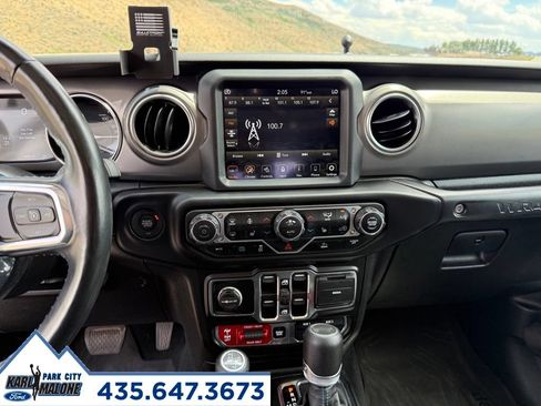 Used 2023 Jeep Wrangler Unlimited Rubicon 4xe w/ Cold Weather Group AWD/4WD image 20