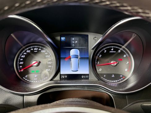 Used 2018 Mercedes-Benz GLC 300 4MATIC image 18