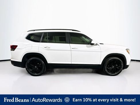Used 2022 Volkswagen Atlas SE w/ Black Wheel Package AWD/4WD image 10