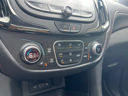 Used 2023 Chevrolet Equinox RS w/ RS Leather Package AWD/4WD image 20