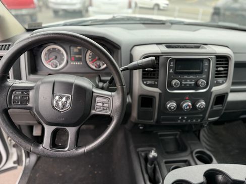 Used 2017 RAM 3500 Tradesman w/ Chrome Appearance Group image 13