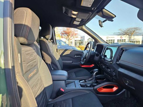 Used 2023 Nissan Frontier PRO-4X w/ Pro Convenience Package image 11