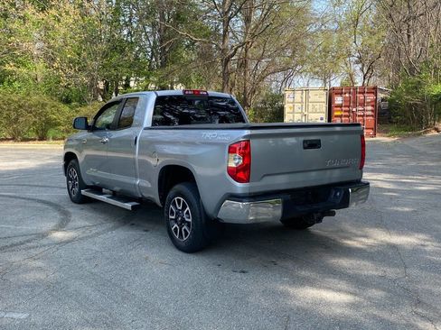 Used 2014 Toyota Tundra SR5 w/ SR5 Upgrade Package image 7