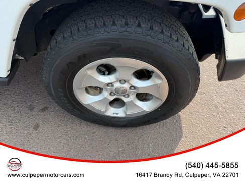 Used 2012 Jeep Wrangler Unlimited Sahara w/ Connectivity Group AWD/4WD image 22