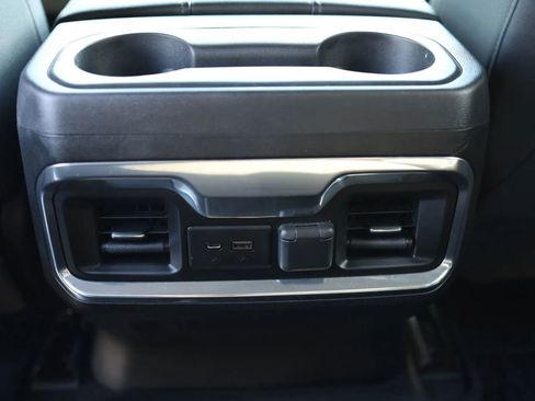 Used 2020 GMC Sierra 1500 Elevation image 27