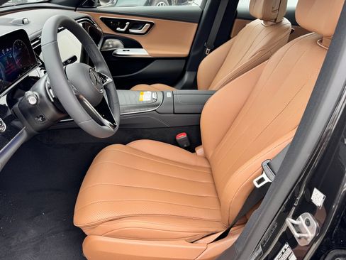 Used 2025 Mercedes-Benz E 350 Sedan image 18