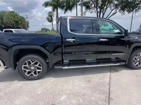 Used 2023 GMC Sierra 1500 SLT w/ SLT Premium Package image 15