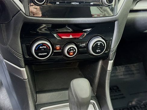 Used 2020 Subaru Forester Premium image 8