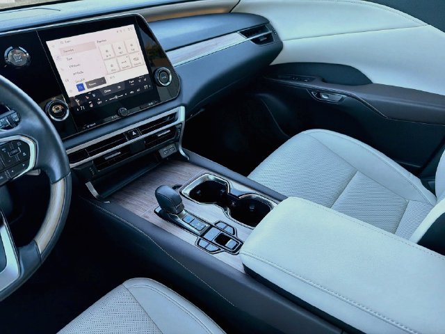 Used 2023 Lexus RX 350 Premium w/ Accessory Package (Z1) AWD/4WD image 22
