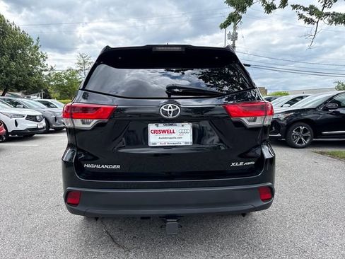 Used 2019 Toyota Highlander XLE AWD/4WD image 5