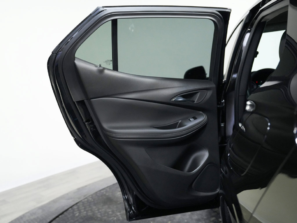 Used 2023 Buick Encore GX Select w/ Sport Touring Package AWD/4WD image 13