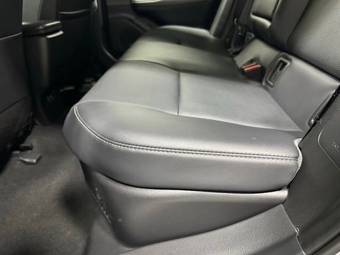 Used 2025 Toyota Prius XLE image 47